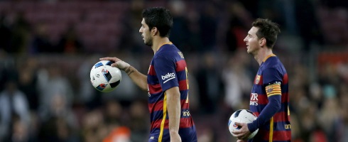suarez-messi-balls490epa