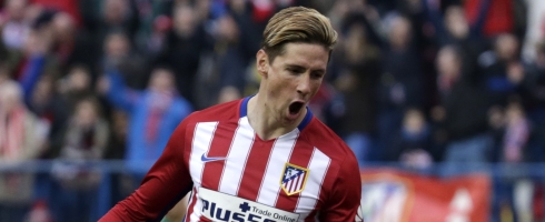 torres-celebrating-100-goals490epa
