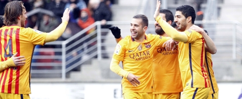 barca-celebrating-eibar-away490epa