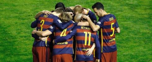 barca-celebrating-rayo-away490epa