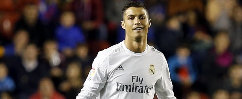 ronaldo-shrug-levante490epa