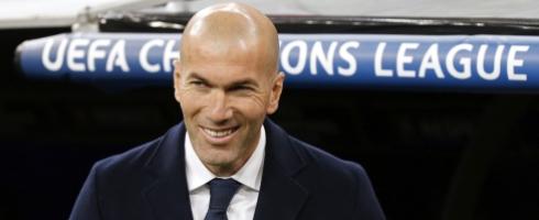 zidane-dugout-happy490epa