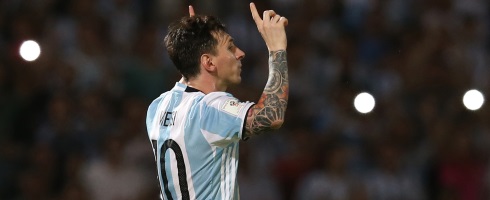 messi-argentina-point490epa