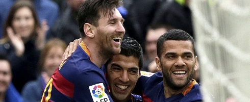 messi-suarez-alves490epa