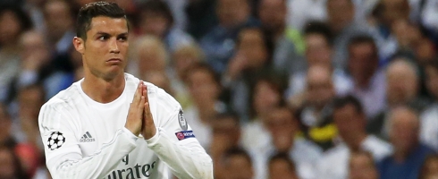 ronaldo-praying490epa