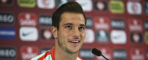 cedric-soares-smiling490epa