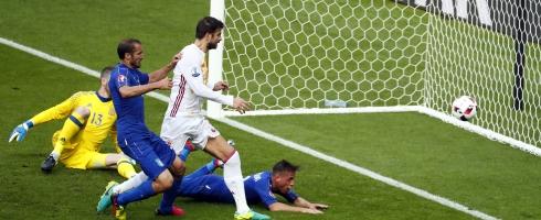 chiellini-spain-goal490epa