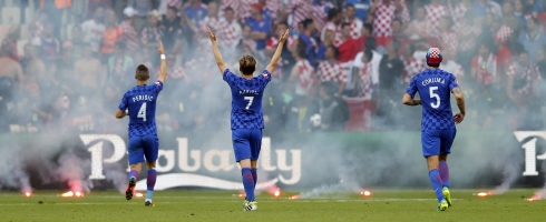 croatia-players-flares490epa