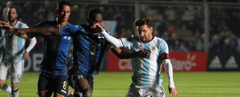 messi-honduras490epa