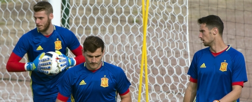 spain-goalkeepers-training490epa
