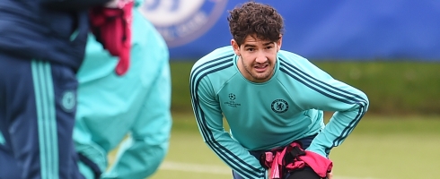 pato-chelsea230716epa