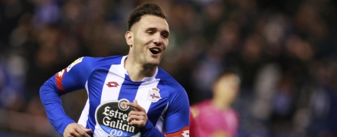 lucas-perez-celebrating-depor-epa260816