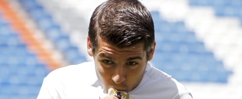 morata-badge-kiss-epa150816