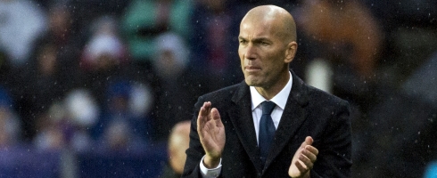 zidane-clapping-epa090816