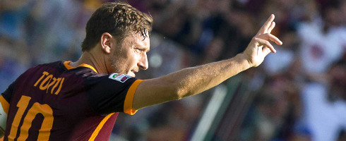 Totti_three490epa
