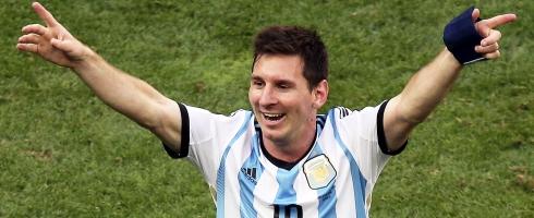 messi-celebrating-argentina-epa130816
