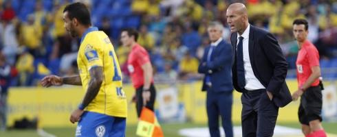 zidane-shouting-laspalmas-epa240916