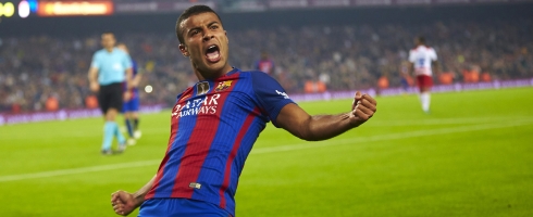 rafinha-celebrating-epa291016