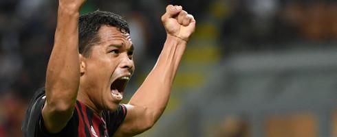 Bacca-1609-fists-epa_0