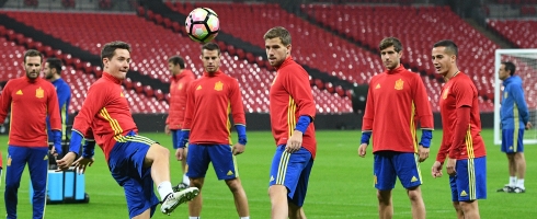 spain-training-england-epa151116