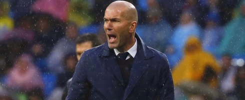 zidane-shouting-epa261116