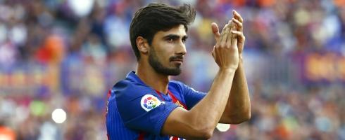 gomes-clapping-epa030916