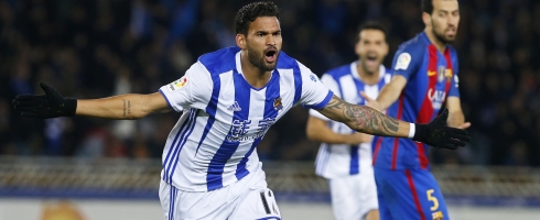 willian-jose-celebrating-epa171216