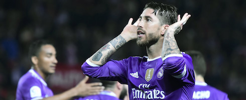 ramos-ears-cupped-epa140117