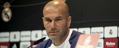 zidane-stare-presser-epa110117