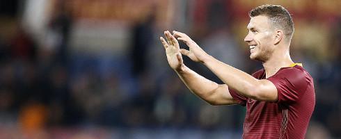 Dzeko-1611-happy-epa_5