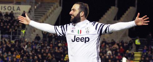 Higuain-1702-Cag-smile-epa_2