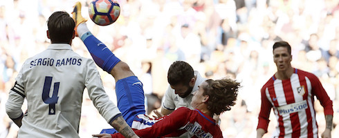 griezmann-overhead-kick-epa080417