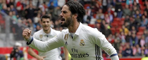 isco-fist-sporting-epa150417