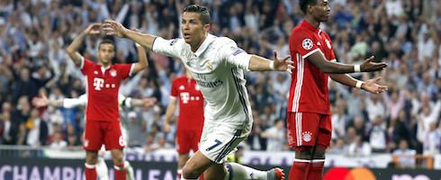 ronaldo-celebrating-bayern-epa180417