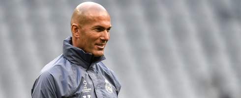 zidane-grey120417epa