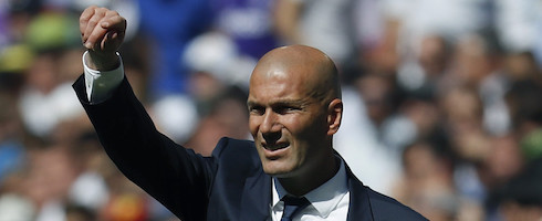 zidane-squinting-epa080417