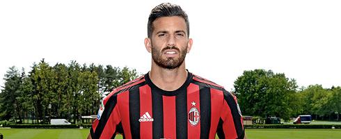 Musacchio-1705-Milan-shirt-acmilan
