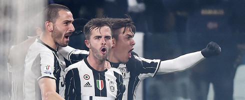 Pjanic-J-Bonucci-ooh-epa_2_0