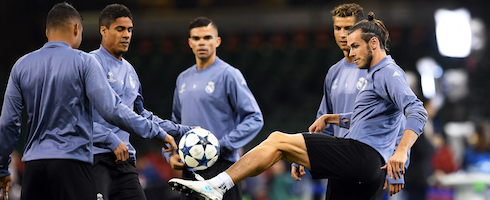 bale-training-ball-epa030617
