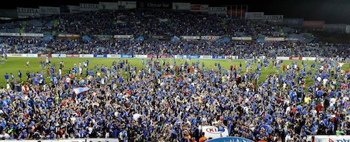getafe-pitch-invasion-tw