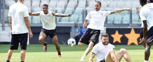 Bonucci-1705-volley-training-epa_0
