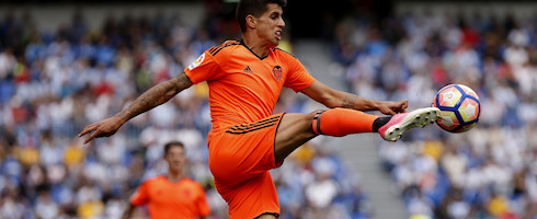 cancelo-1708-kick-epa