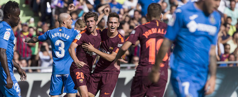barca-1709-celebrating-getafe-epa