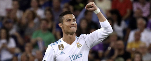 ronaldo-1709-fist-epa