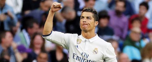 ronaldo-fist-epa140517_0_0