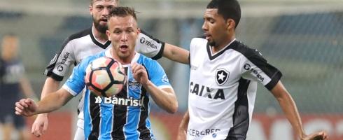 artur-gremio-epa29112017