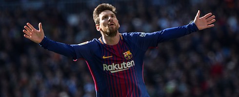 messi-1712-celebrating-epa