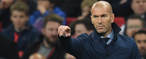 zidane-1711-pointing-epa