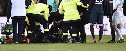 neymar-1802-stretcher-epa_0