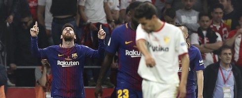 messi-1804-skies-sevilla-epa